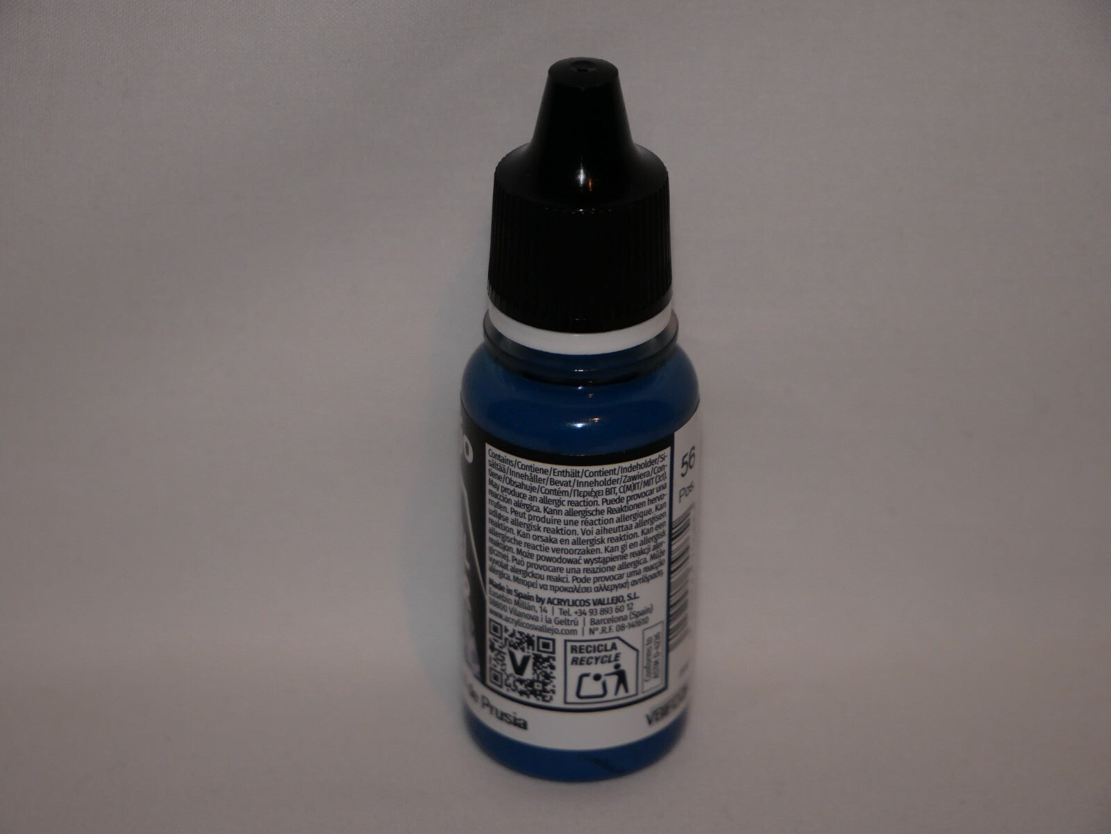 Vallejo Model Color Prussian Blue Acrylic 18ml/0.60 fl oz Dropper Bottle 70.965