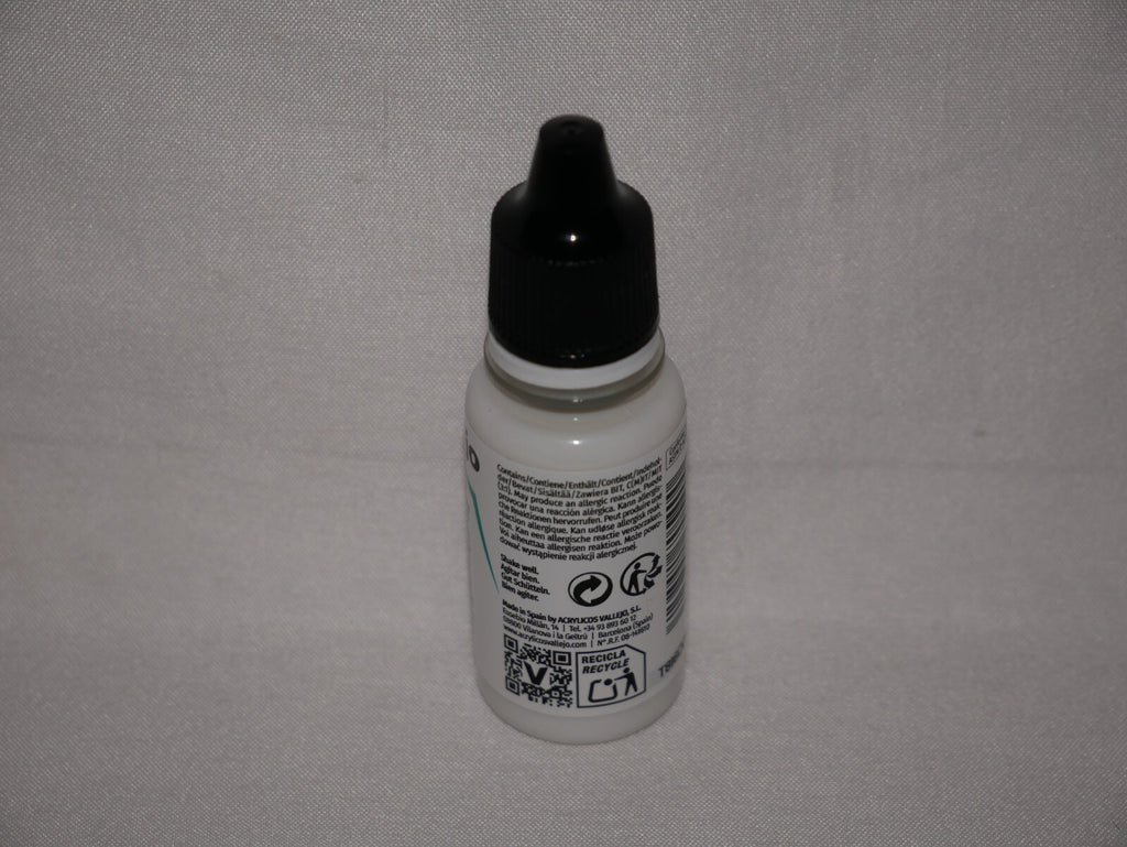 Vallejo Auxiliary Products Matt Base 18ml/0.60 fl oz Dropper Bottle - 70.540