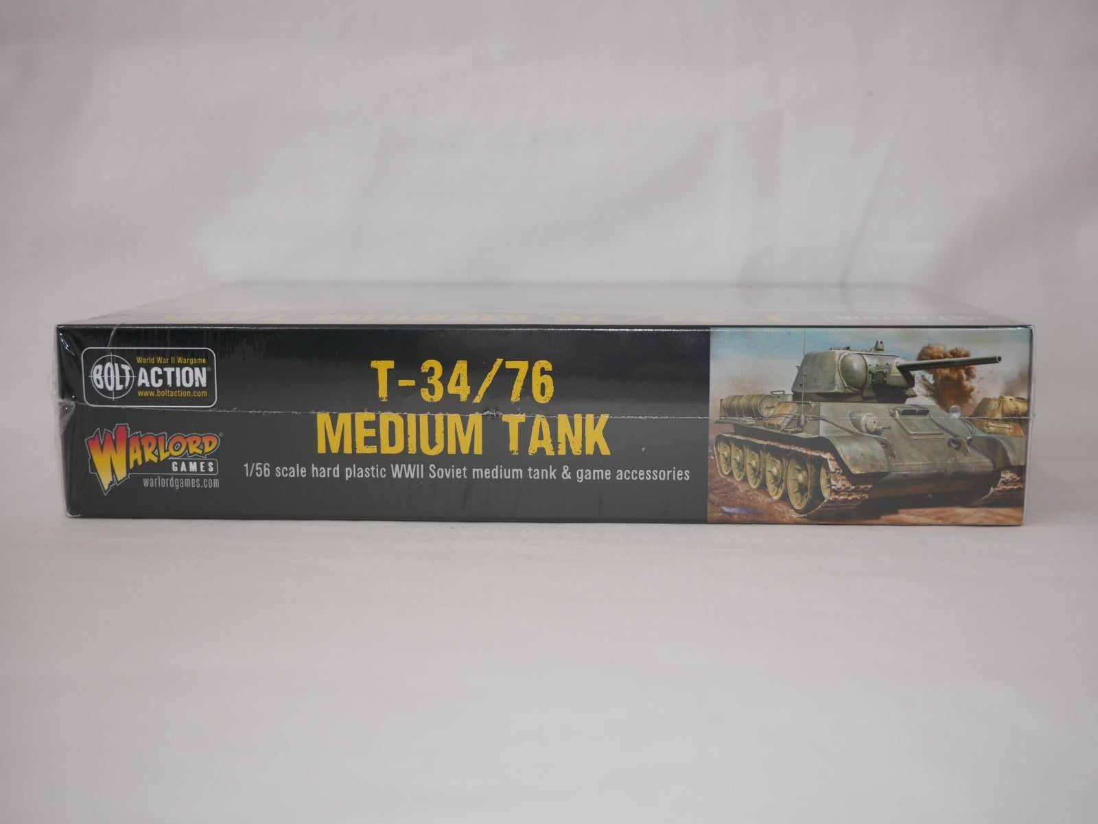 Warlord Games Bolt Action 1:56 Scale WWII Soviet T-34/76 Medium Tank - 402014007