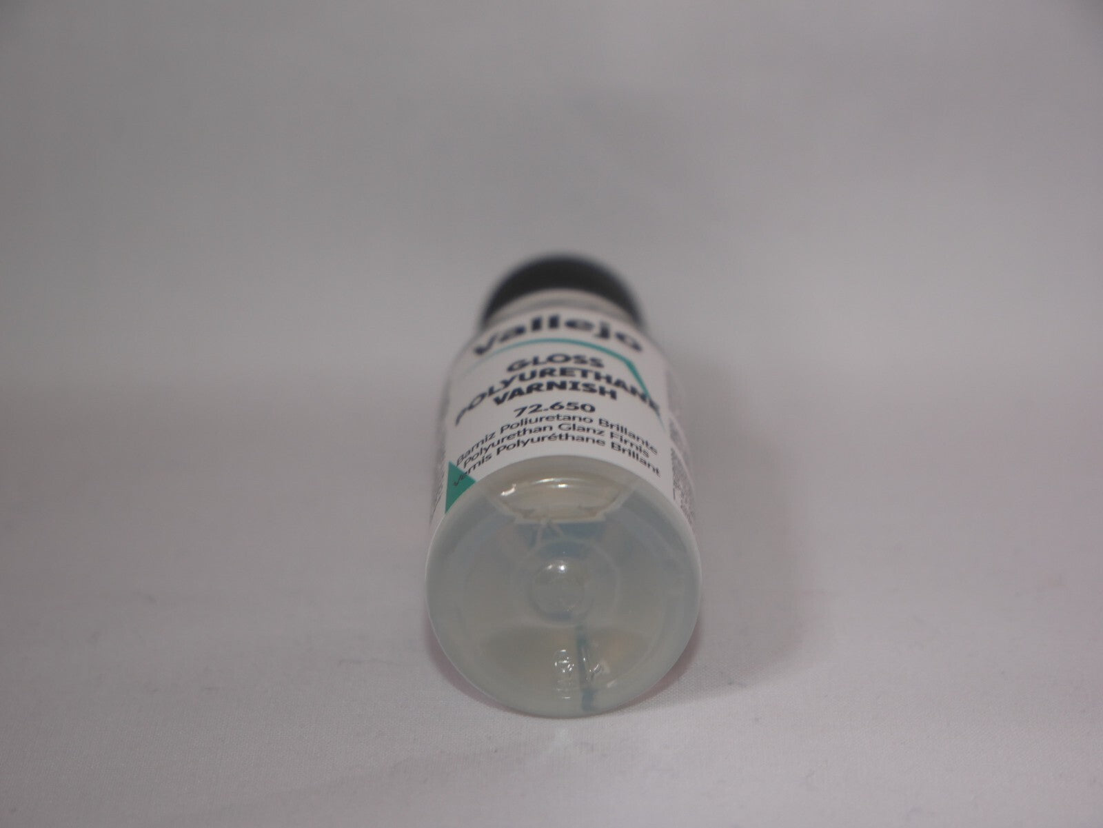 Vallejo Auxiliary Products Gloss Polyurethane Varnish 18ml Dropper Bottle 72.650