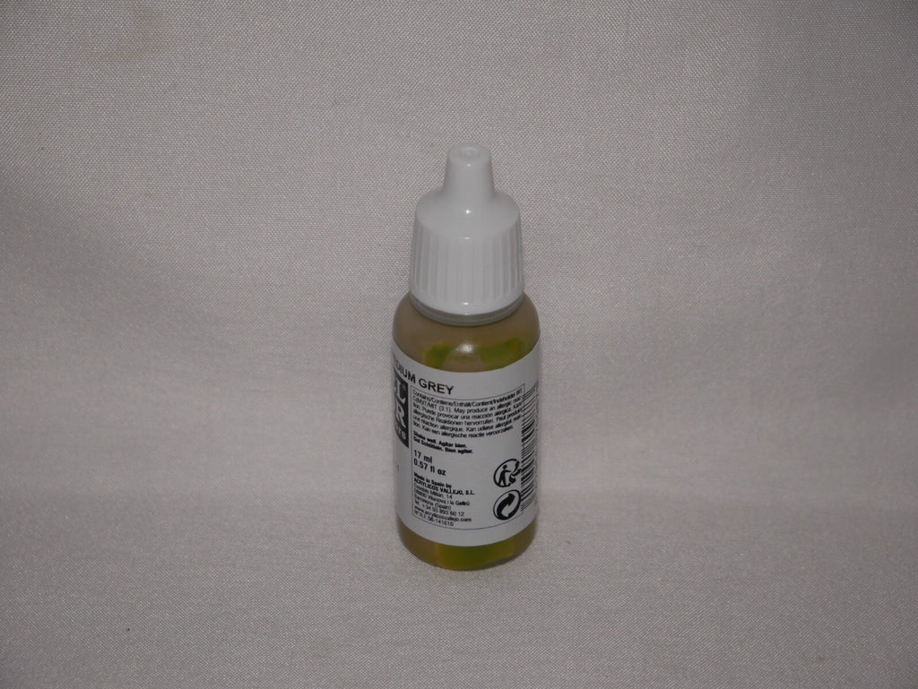 Vallejo Model Color Medium Grey Acrylic 17ml/0.57 fl oz Dropper Bottle - 70.987