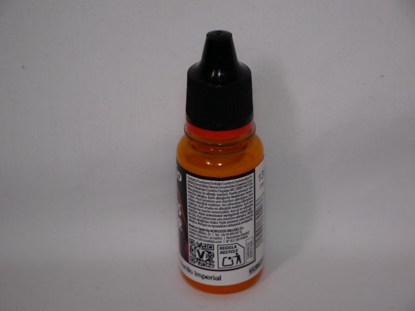 Vallejo Xpress Color Acrylic Range Imperial Yellow 18ml Dropper Bottle - 72.403