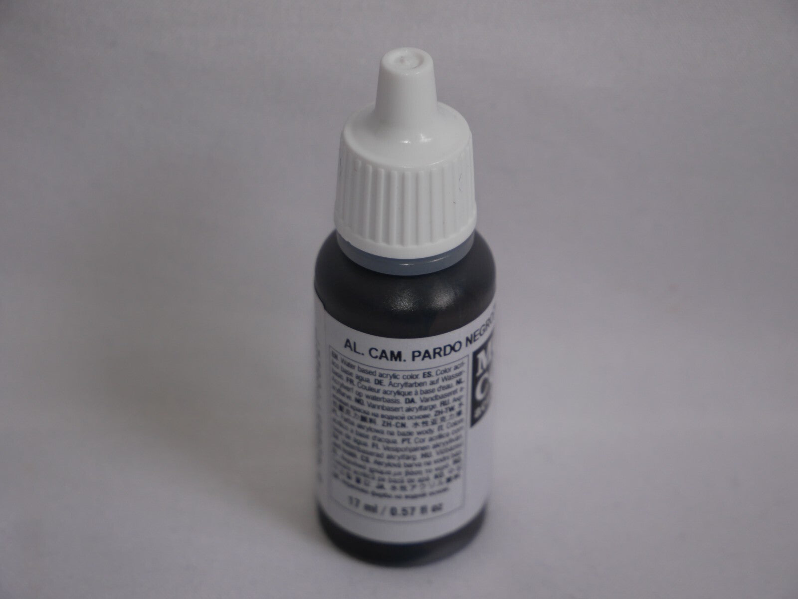 Vallejo Model Color German Camouflage Black Brown Acrylic 17ml Dropper - 70.822