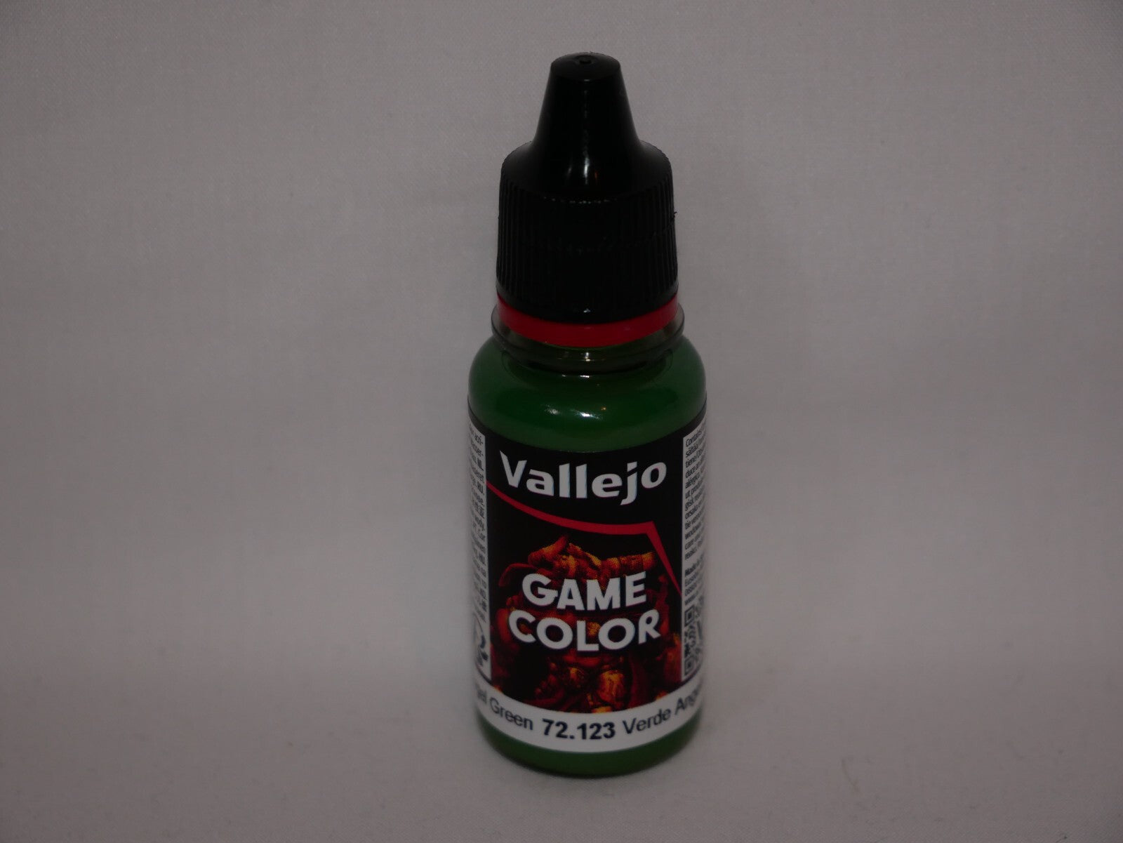 Vallejo Game Color Acrylics Angel Green 18ml/0.6 fl oz Dropper Bottle - 72.123