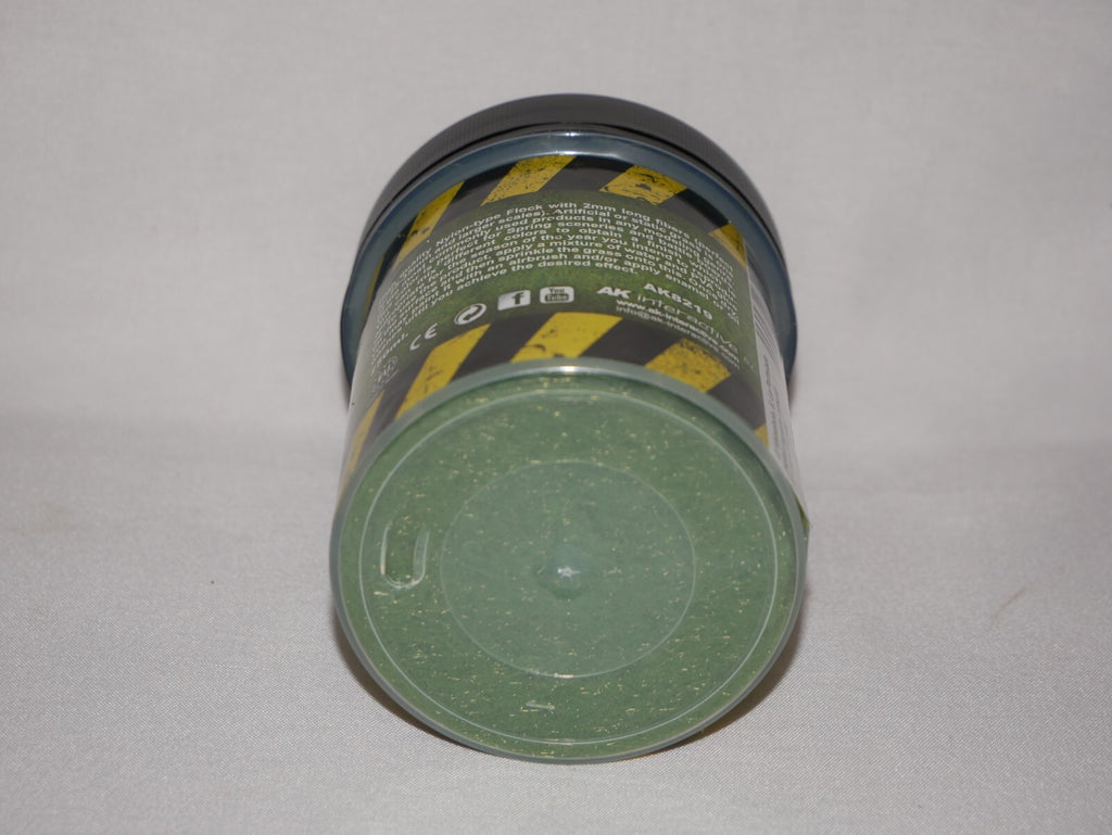 AK Interactive Diorama Series 2mm Spring Grass Flock 250ml Plastic Tub - AK8219