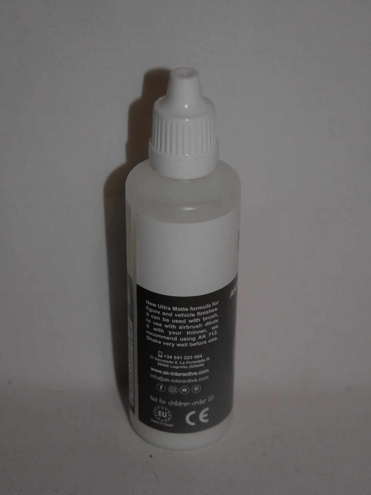 AK Interactive High Quality Acrylic Ultra Matte Varnish 60ml Bottle - AK183