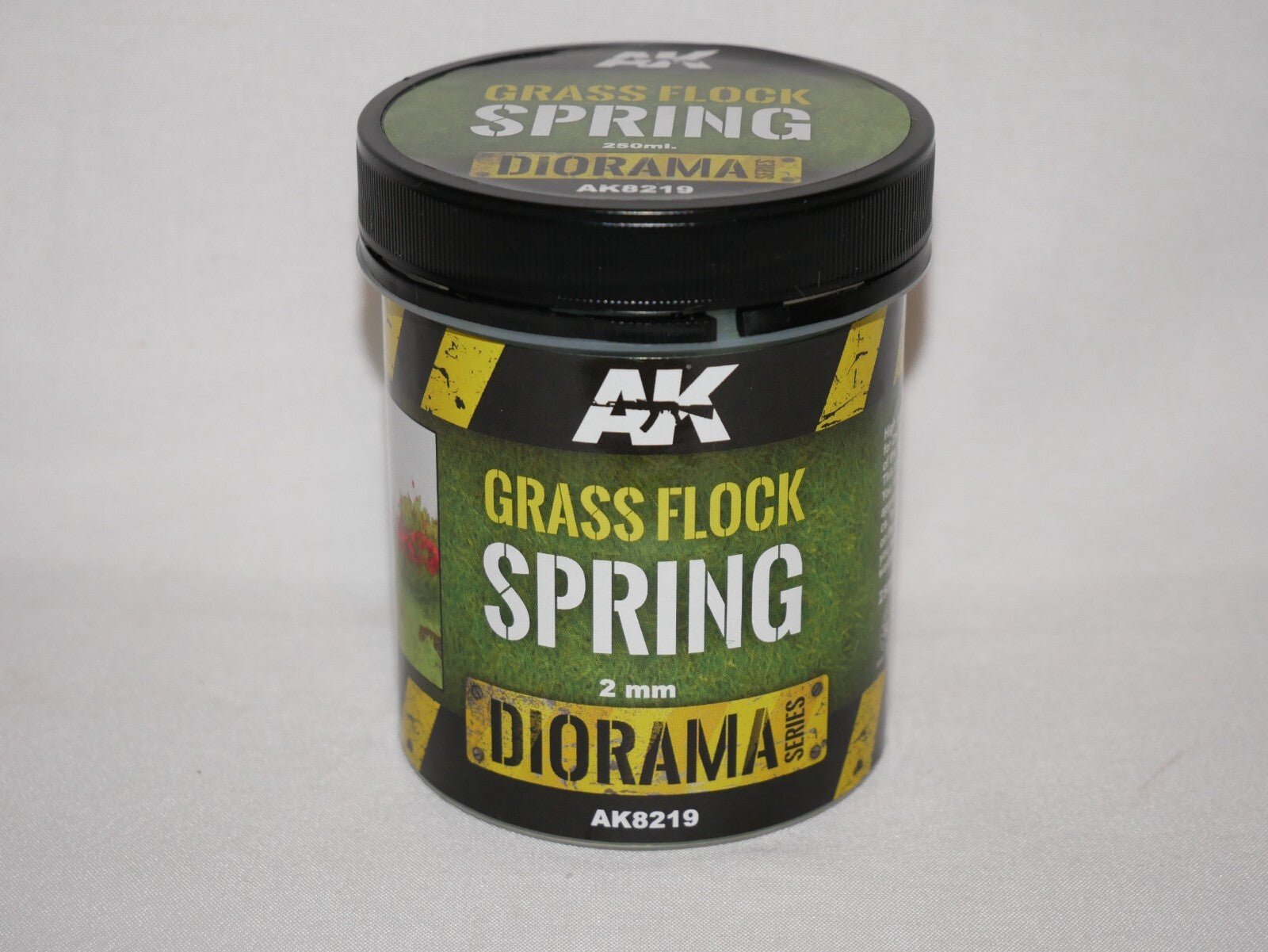 AK Interactive Diorama Series 2mm Spring Grass Flock 250ml Plastic Tub - AK8219