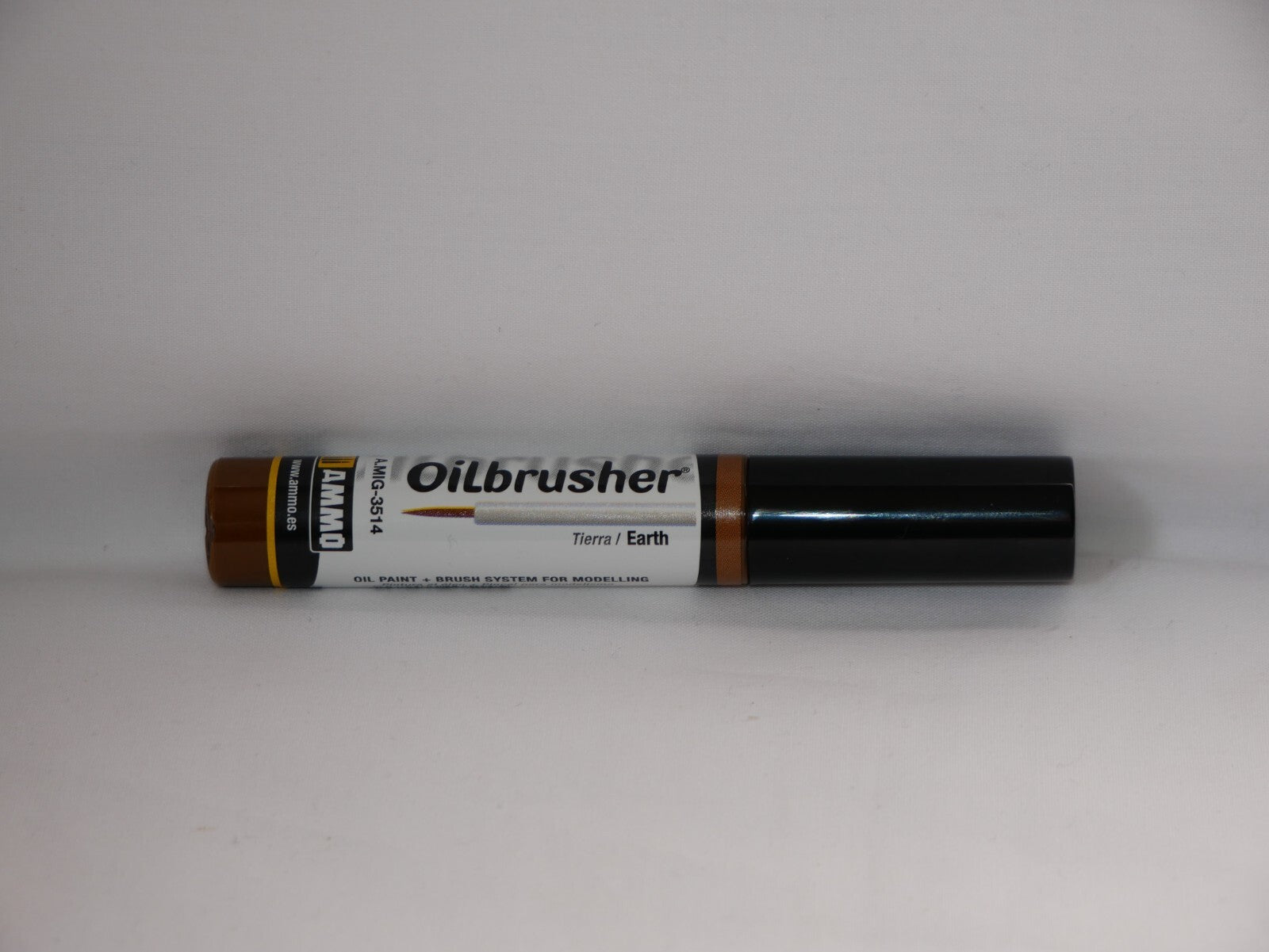 Ammo By Mig Jimenez Oilbrusher Range Earth With Fine Brush Applicator A.MIG-3514