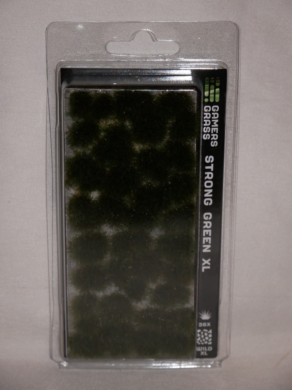 Gamers Grass Wild Strong Green XL 12mm Tufts For Mini Bases 36 Per Pack GG12-SG