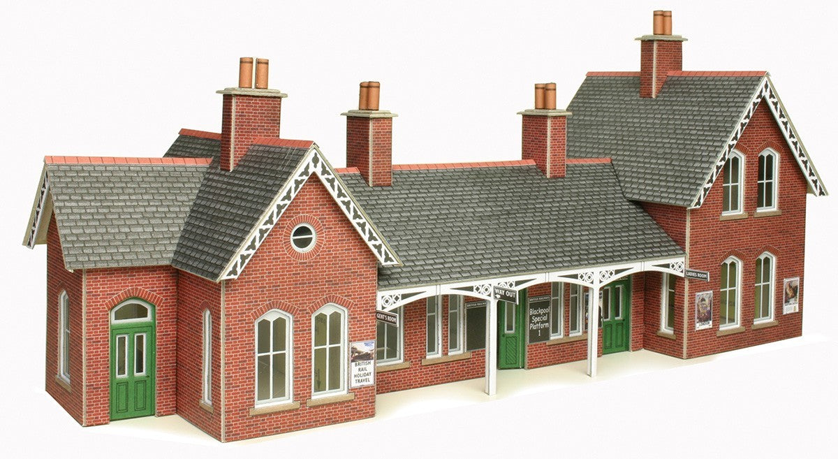 Metcalfe Card Construction Kits & Materials OO/HO Scale Country Station - PO237