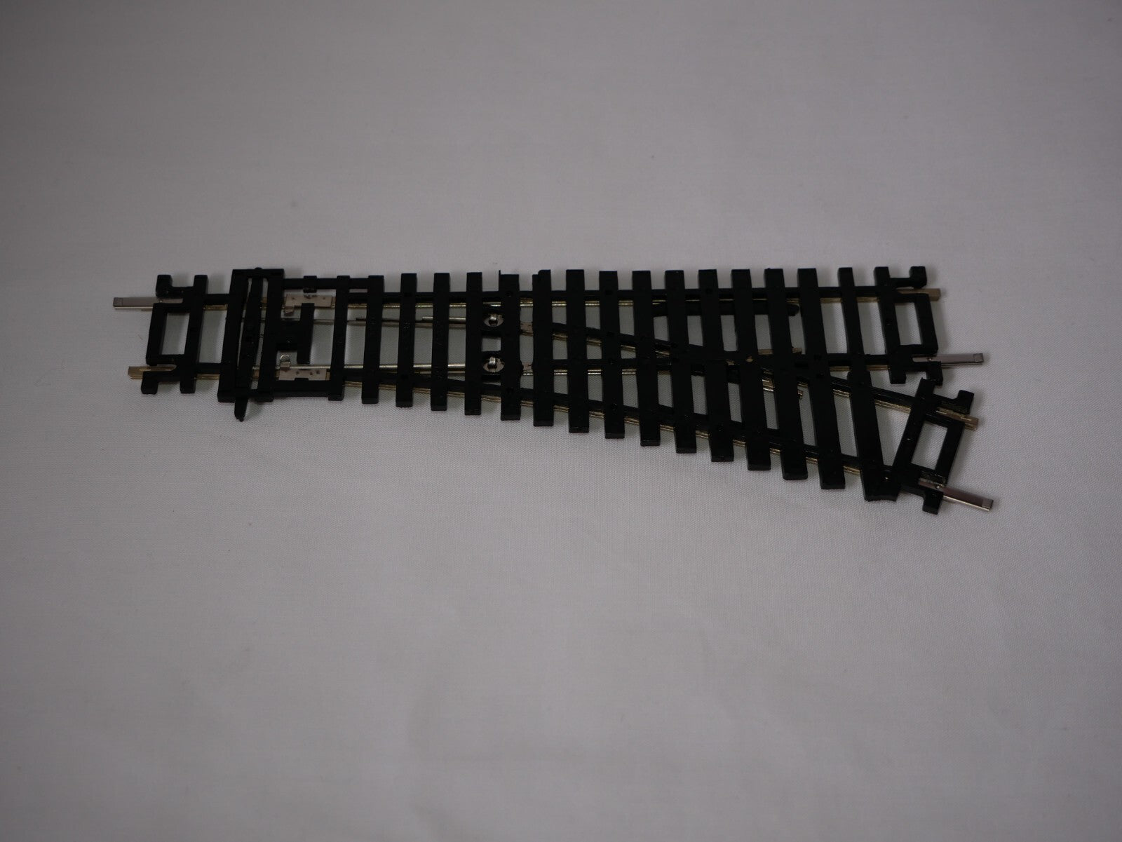 Hornby 1:76 Scale Hobby Model Railway Track Single Piece Left Hand Point - R8072