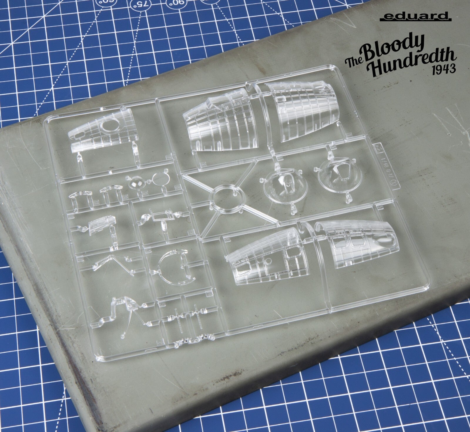 Eduard 1:48 Boeing B-17F Flying Fortress The Bloody Hundredth 1943 Limited Edition - 11183