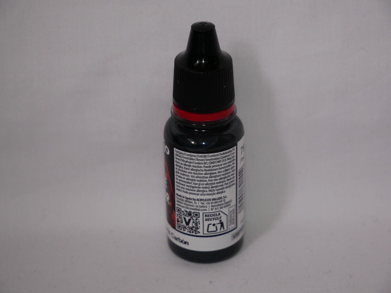 Vallejo Game Color Acrylic Range Charcoal 18ml/0.6 fl oz Dropper Bottle - 72.155