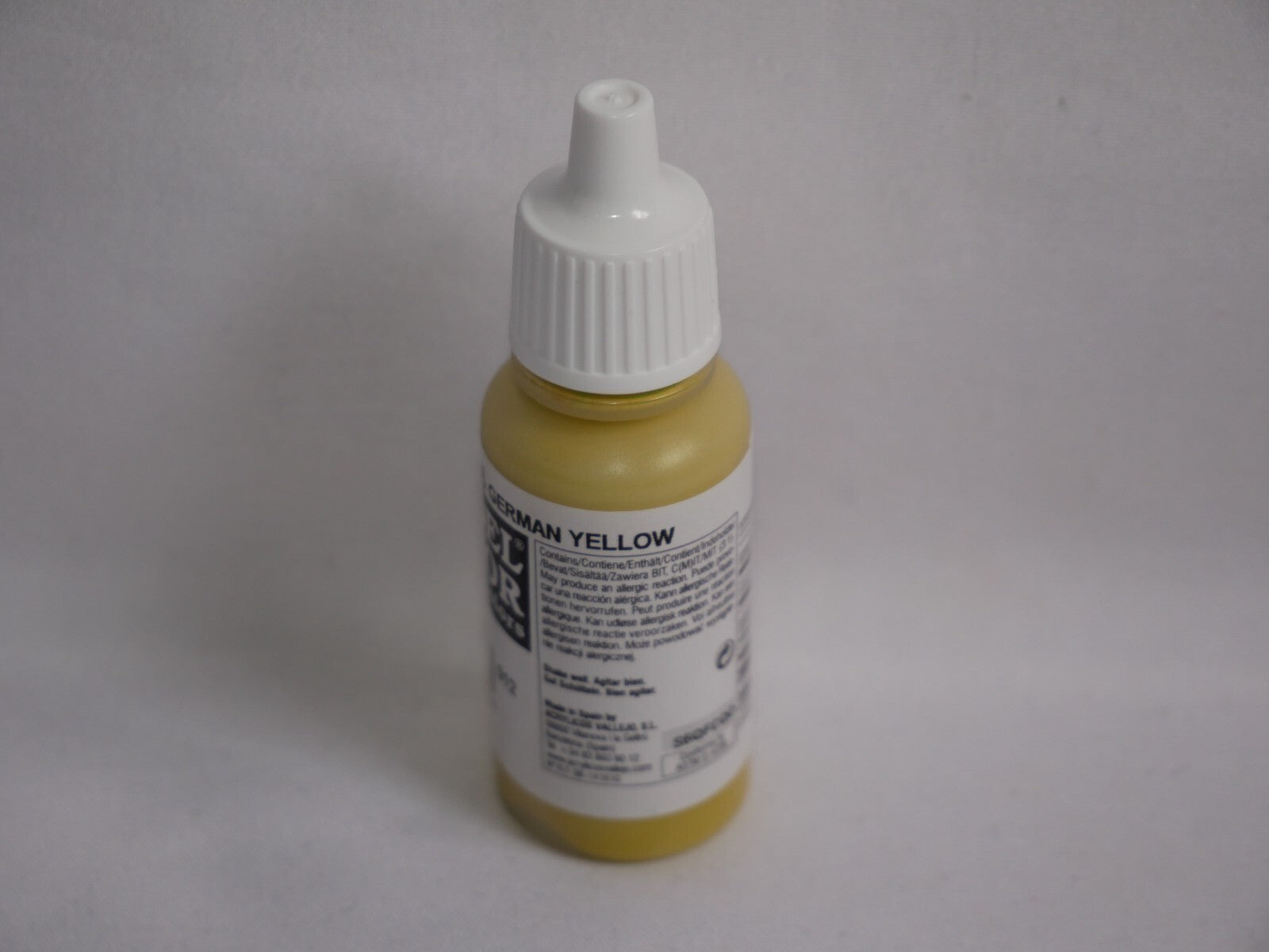 Vallejo Model Color German Yellow Acrylic 17ml/0.57 fl oz Dropper Bottle 70.806