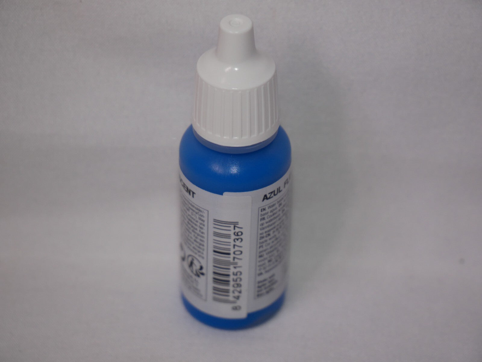 Vallejo Model Color Blue Fluorescent Acrylic 17ml/0.57 fl oz Dropper - 70.736