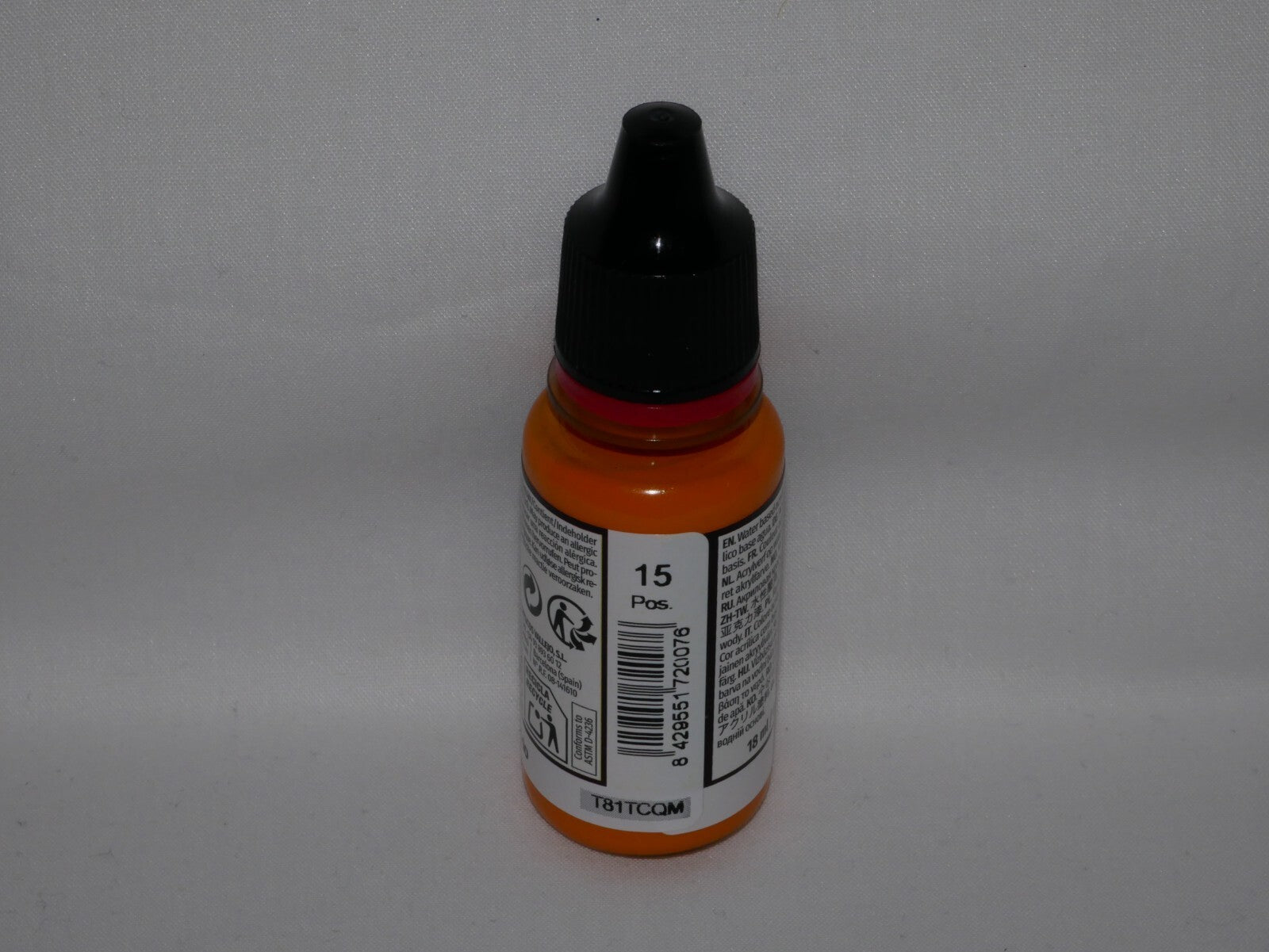 Vallejo Game Color Acrylic Gold Yellow 18ml/0.6 fl oz Dropper Bottle - 72.007