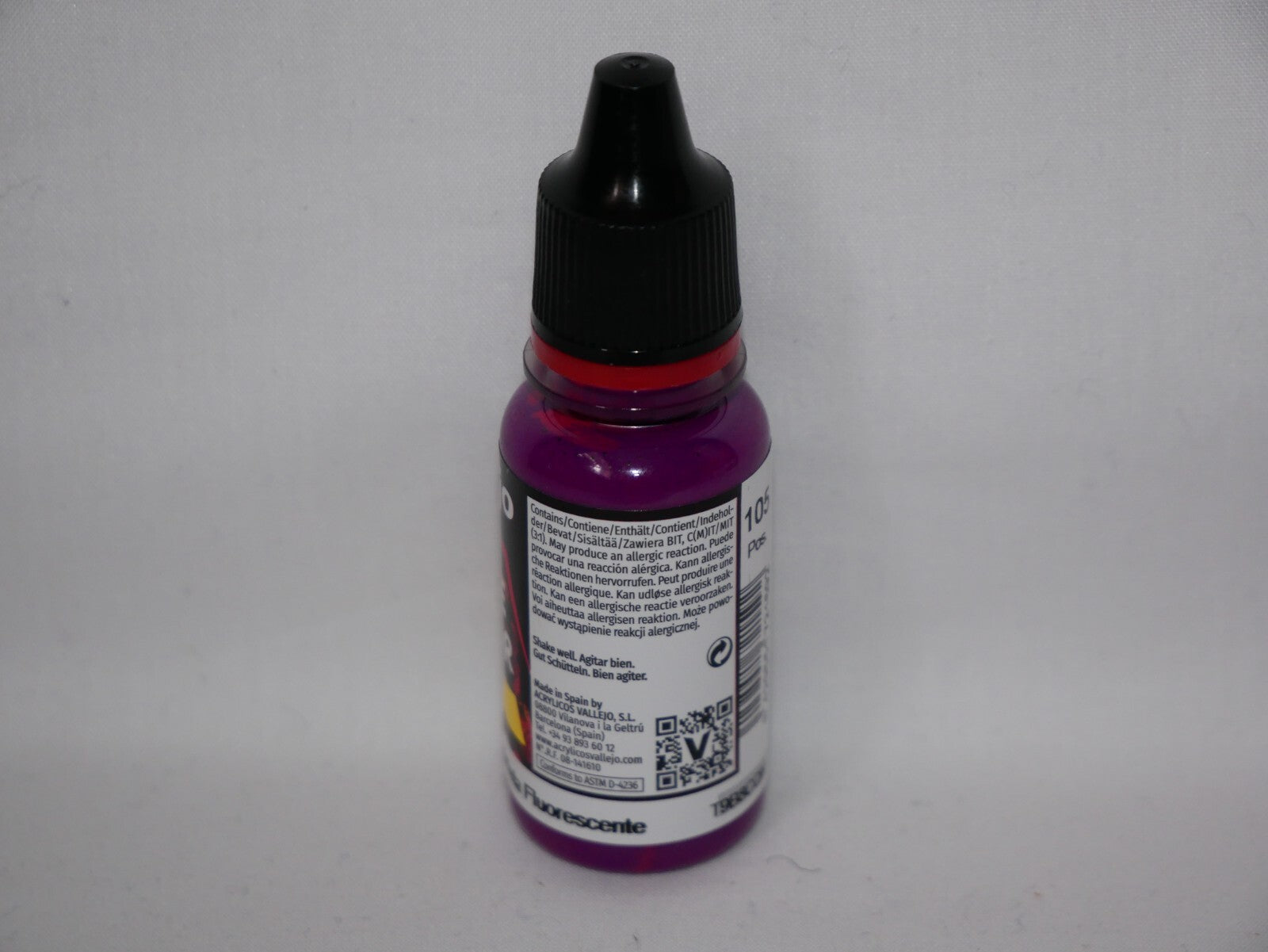 Vallejo Game Color Acrylic Range Fluorescent Violet 18ml Dropper Bottle - 72.159