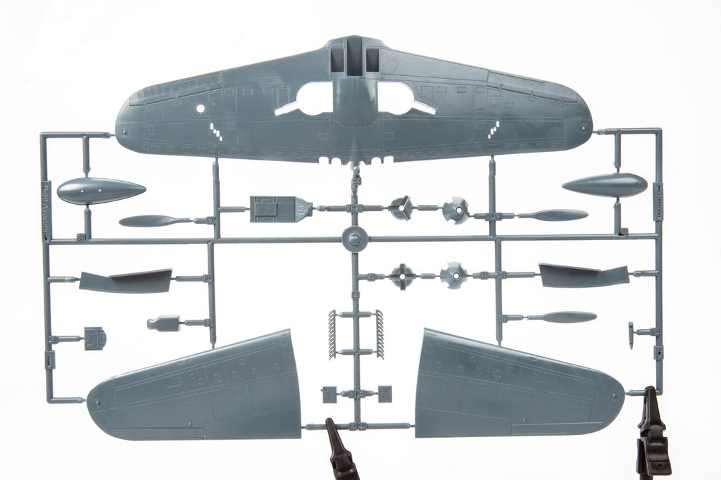 Eduard 1:48 Scale WWII Bell P-39Q Airacobra Weekend Edition Plastic Kit - 8470