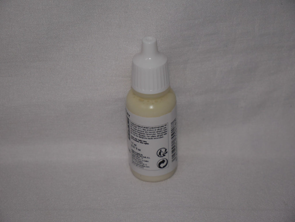 Vallejo Model Color Ivory Acrylic 17ml/0.57 fl oz Dropper Bottle - 70.918