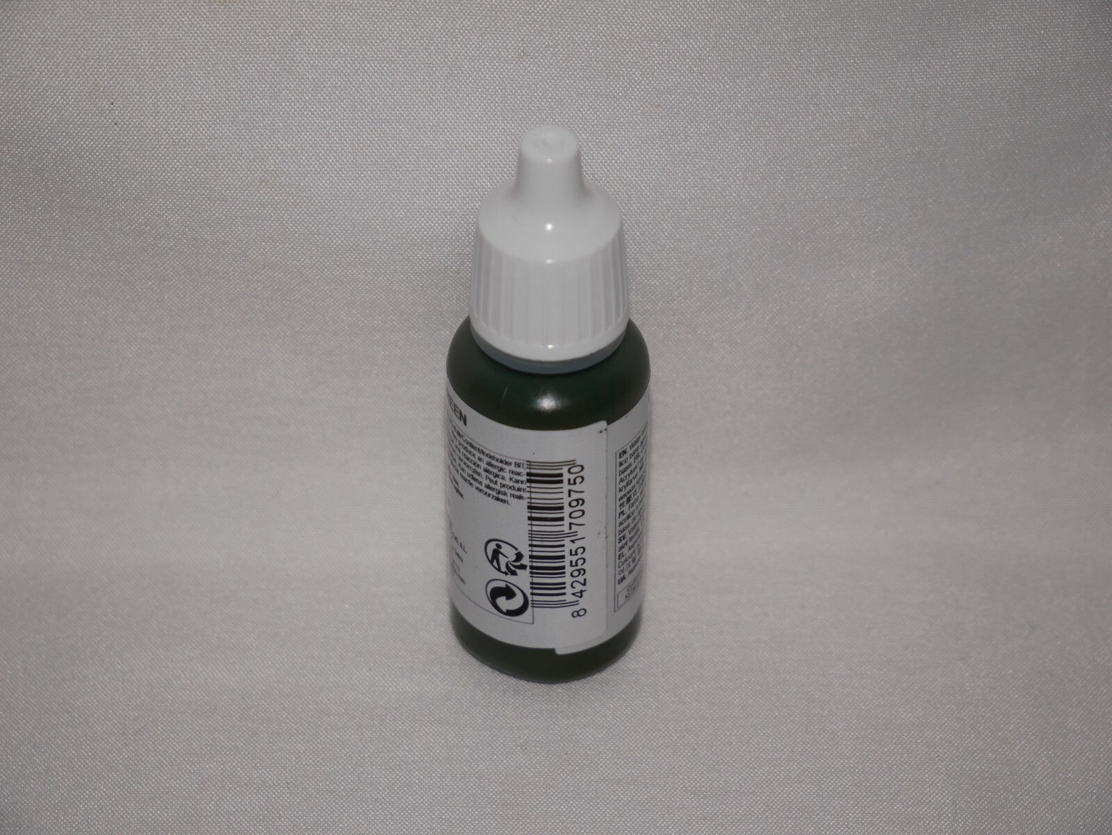 Vallejo Model Color Military Green Acrylic 17ml/0.57 fl oz Dropper Bottle 70.975
