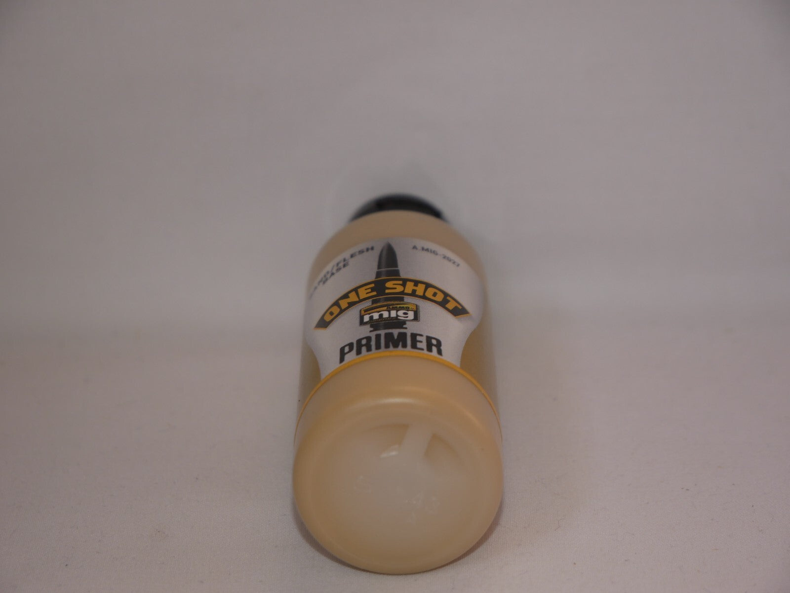 Ammo By Mig Jimenez One Shot Sand/Flesh Self Level Sandable Primer - A.MIG-2027