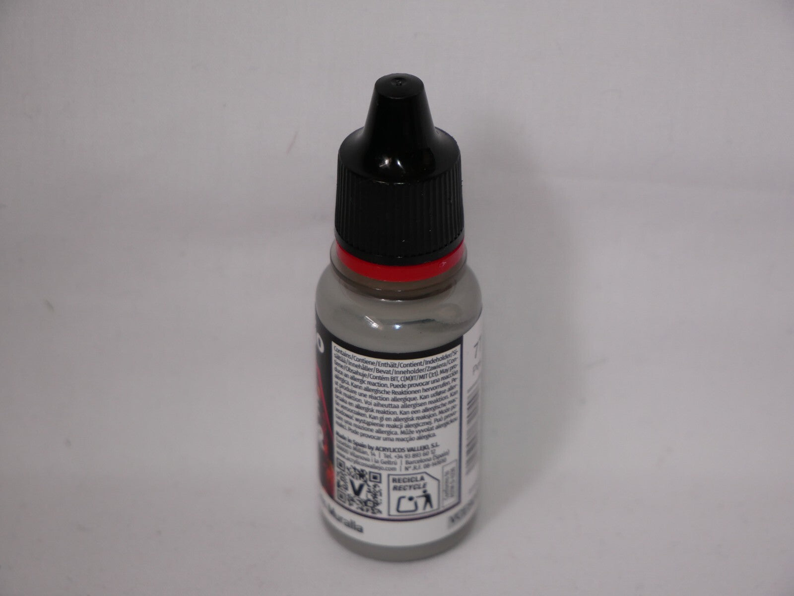 Vallejo Game Color Acrylics Stonewall Grey 18ml/0.6 fl oz Dropper Bottle 72.049