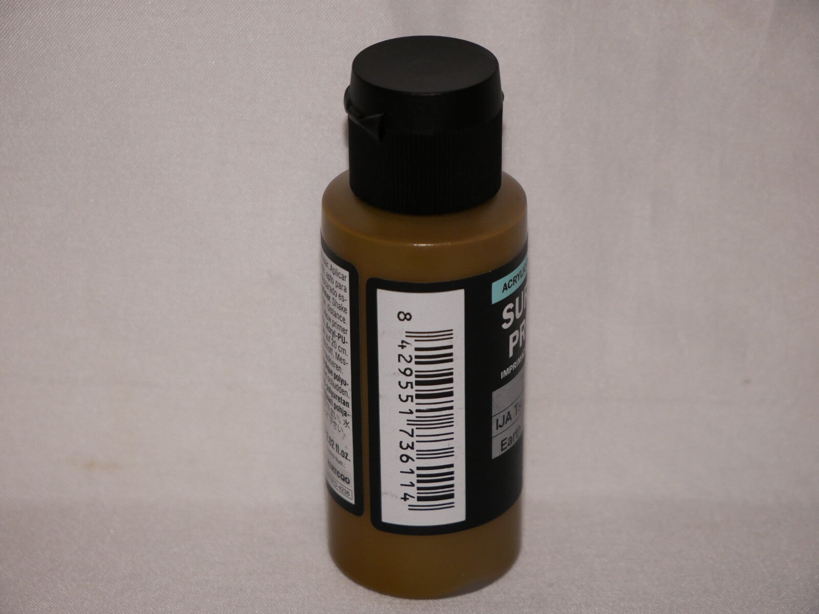 Vallejo Polyurethane Surface Primer Earth Green (Early) 60ml Bottle - 73.611