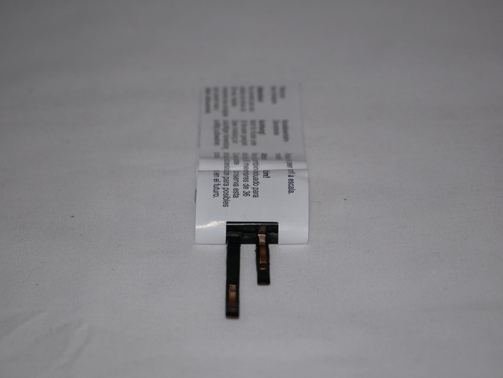 Hornby 1:76 Scale (OO Gauge) Rail Track Accessories Power Connecting Clip - R602