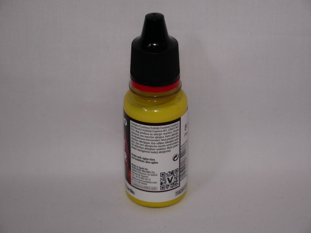 Vallejo Game Color Acrylic Washes Yellow 18ml/0.6 fl oz Dropper Bottle - 73.208