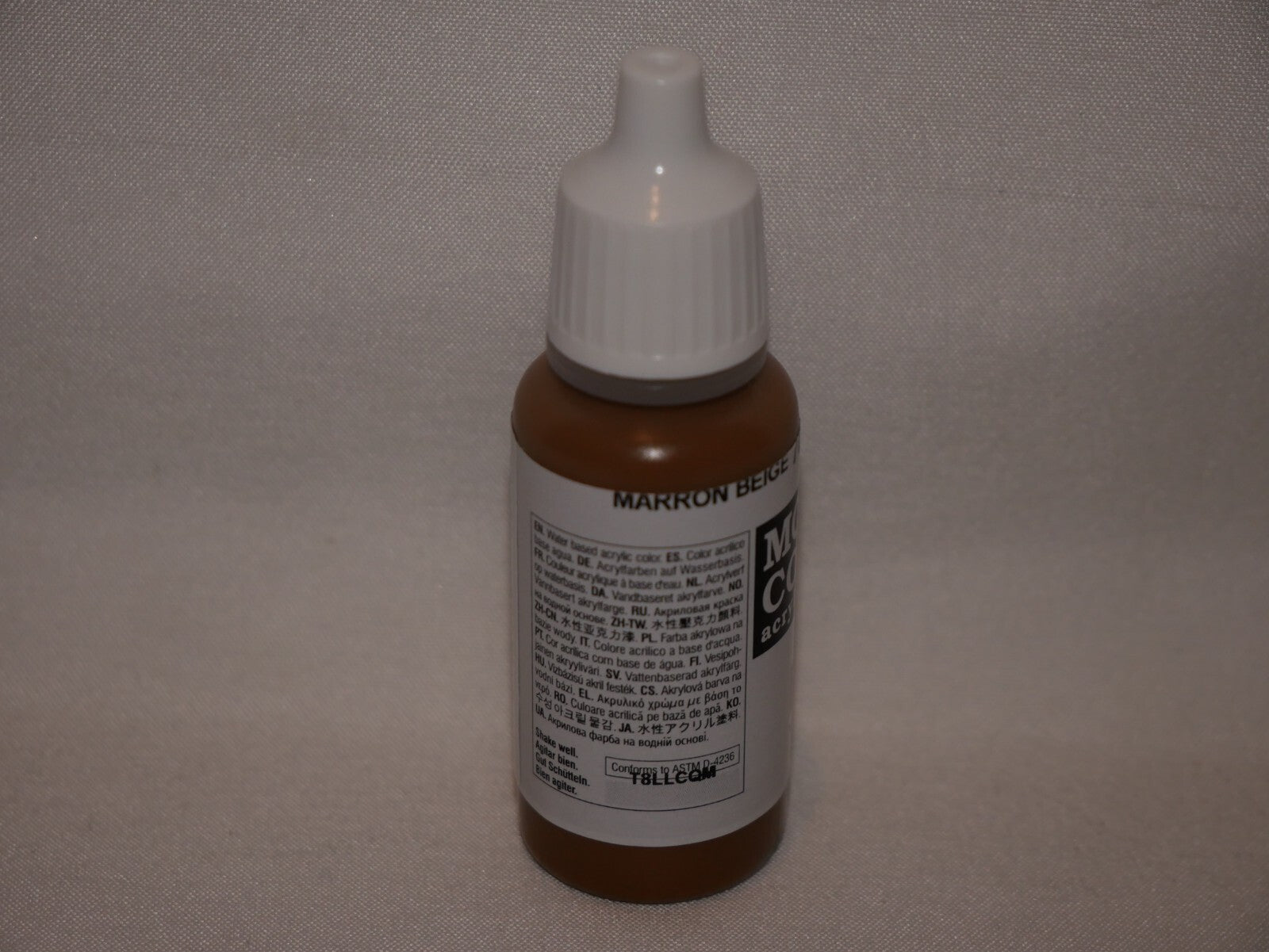 Vallejo Model Color Beige Brown Acrylic 17ml/0.57 fl oz Dropper Bottle - 70.875