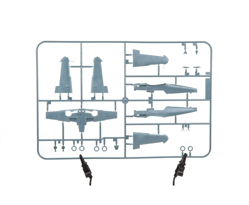Eduard 1:72 Scale WWII Messerschmitt Bf 109G-6 Weekend Edition Model Kit - 7475