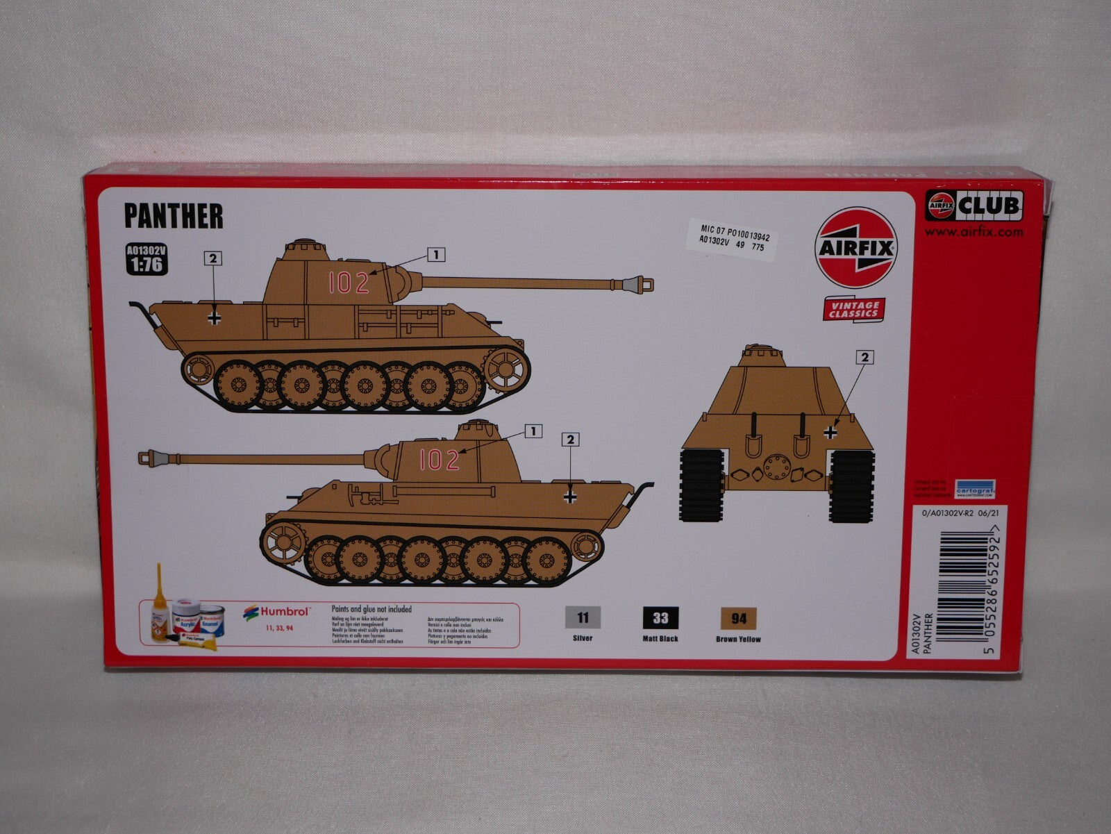Airfix Vintage Classics 1:76 German Panther Medium Tank Skill Level 2 - A01302V