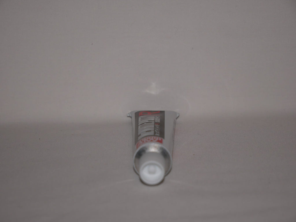 Mr Hobby Mr White R Low Viscosity Lacquer Based Putty 25g Metal Tube - (P-123)