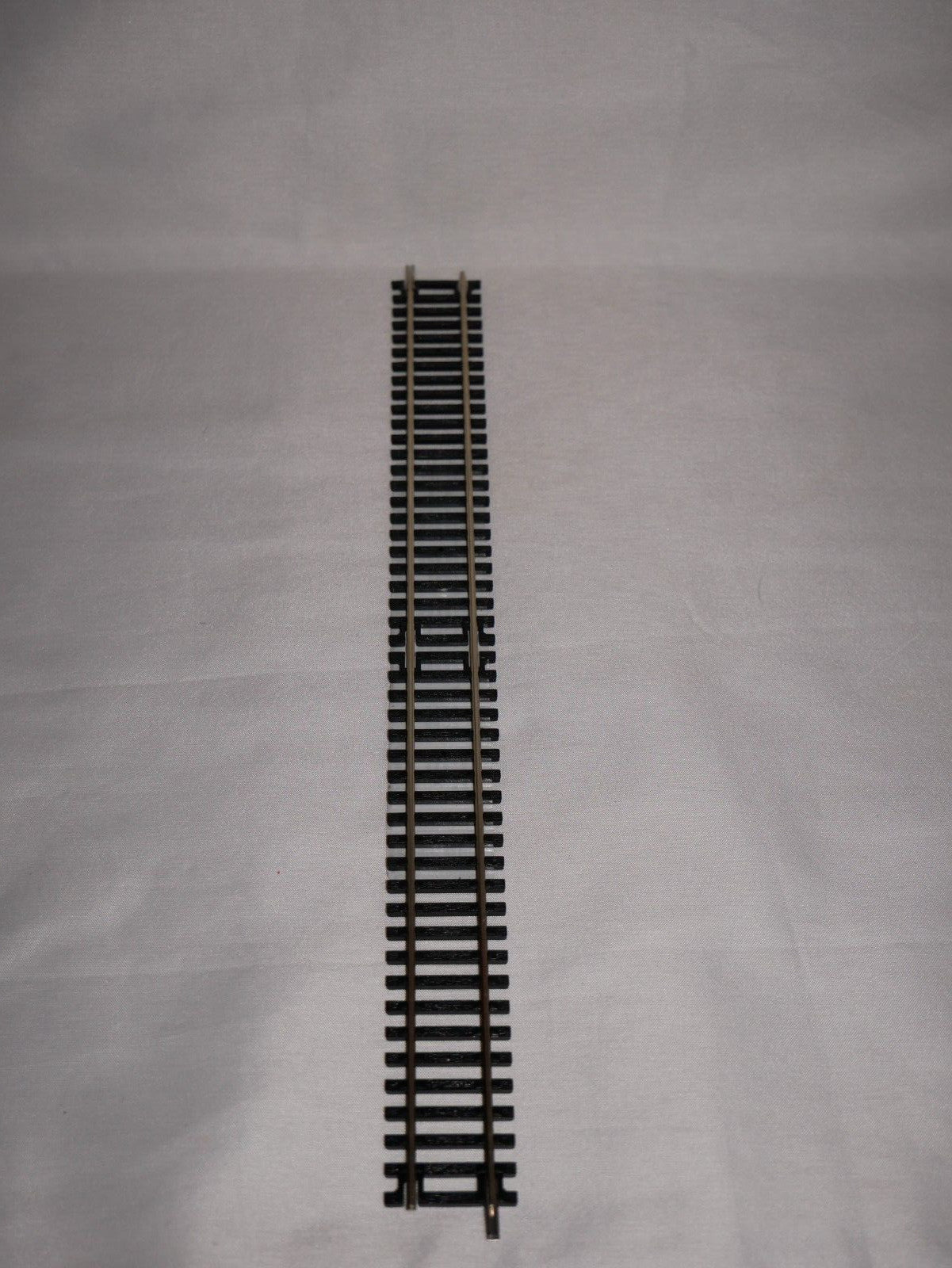 Hornby 1:76 Scale Model Railway Track Single Piece Double Straight Track R601