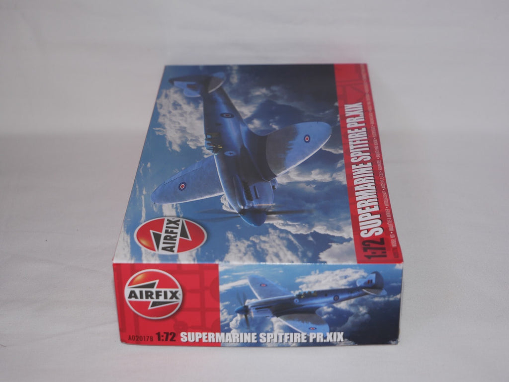 Airfix 1:72 Scale Model WWII Supermarine Spitfire PR.XIX Skill Level 1 - A02017B