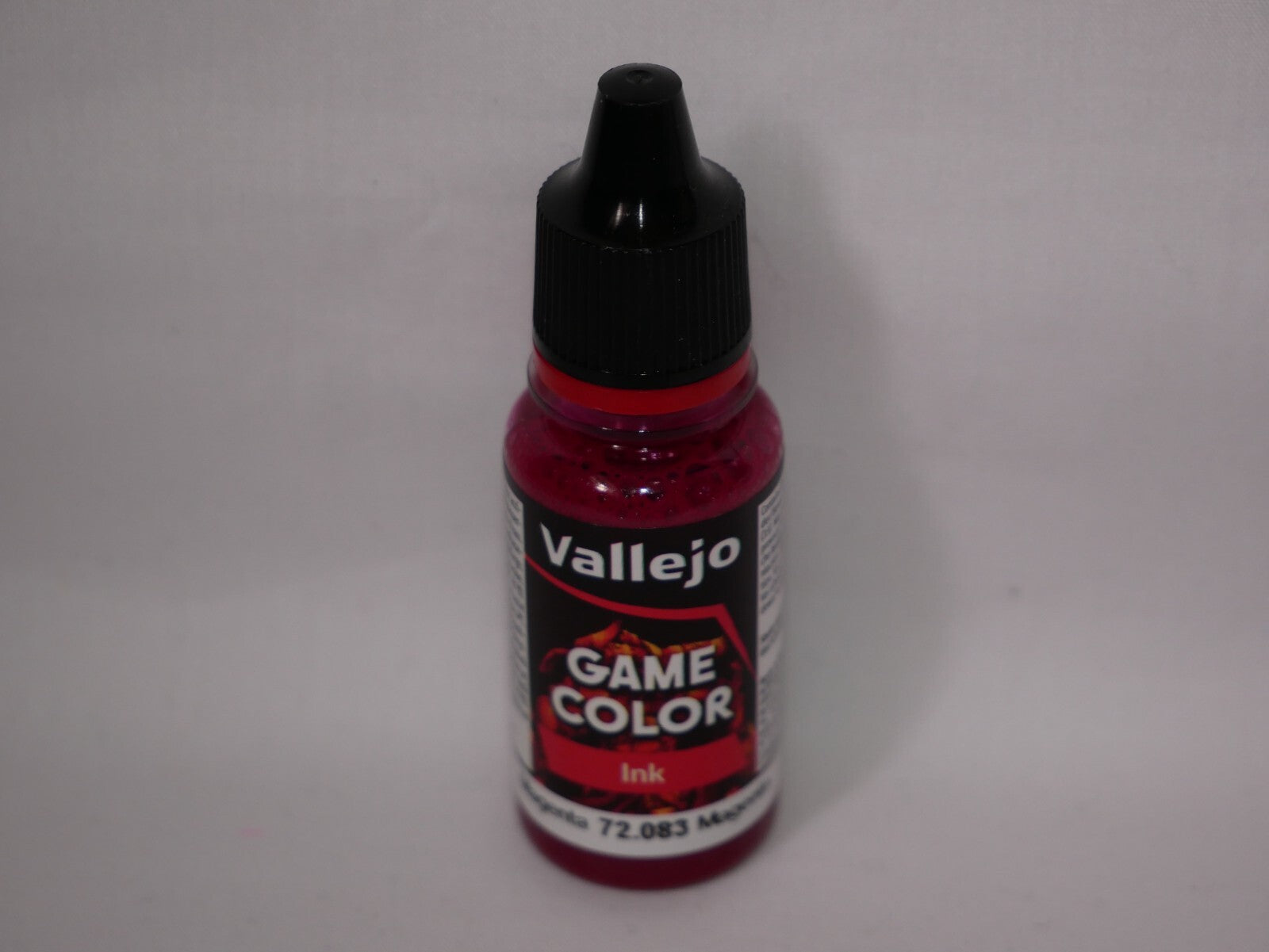 Vallejo Game Color Acrylic Inks Magenta 18ml/0.6 fl oz Dropper Bottle - 72.083