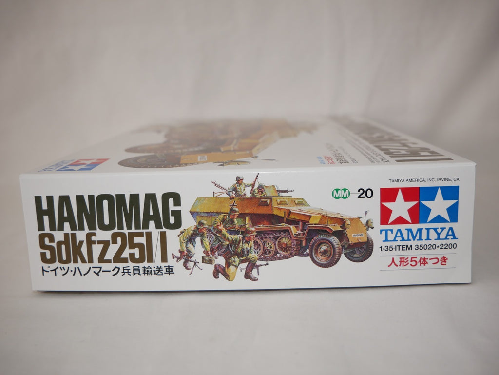 Tamiya 1:35 Military Miniature Series No.20 German Hanomag Sd.Kfz.251/1 - 35020